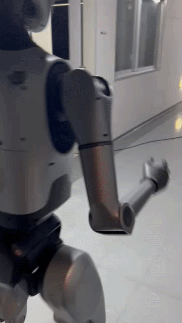 Robot sie wywrocil